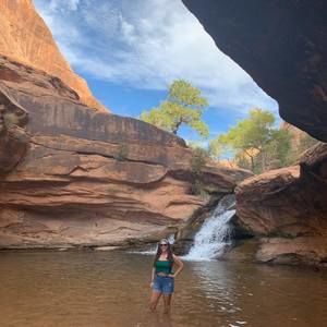 Meet your Posher, Jenna